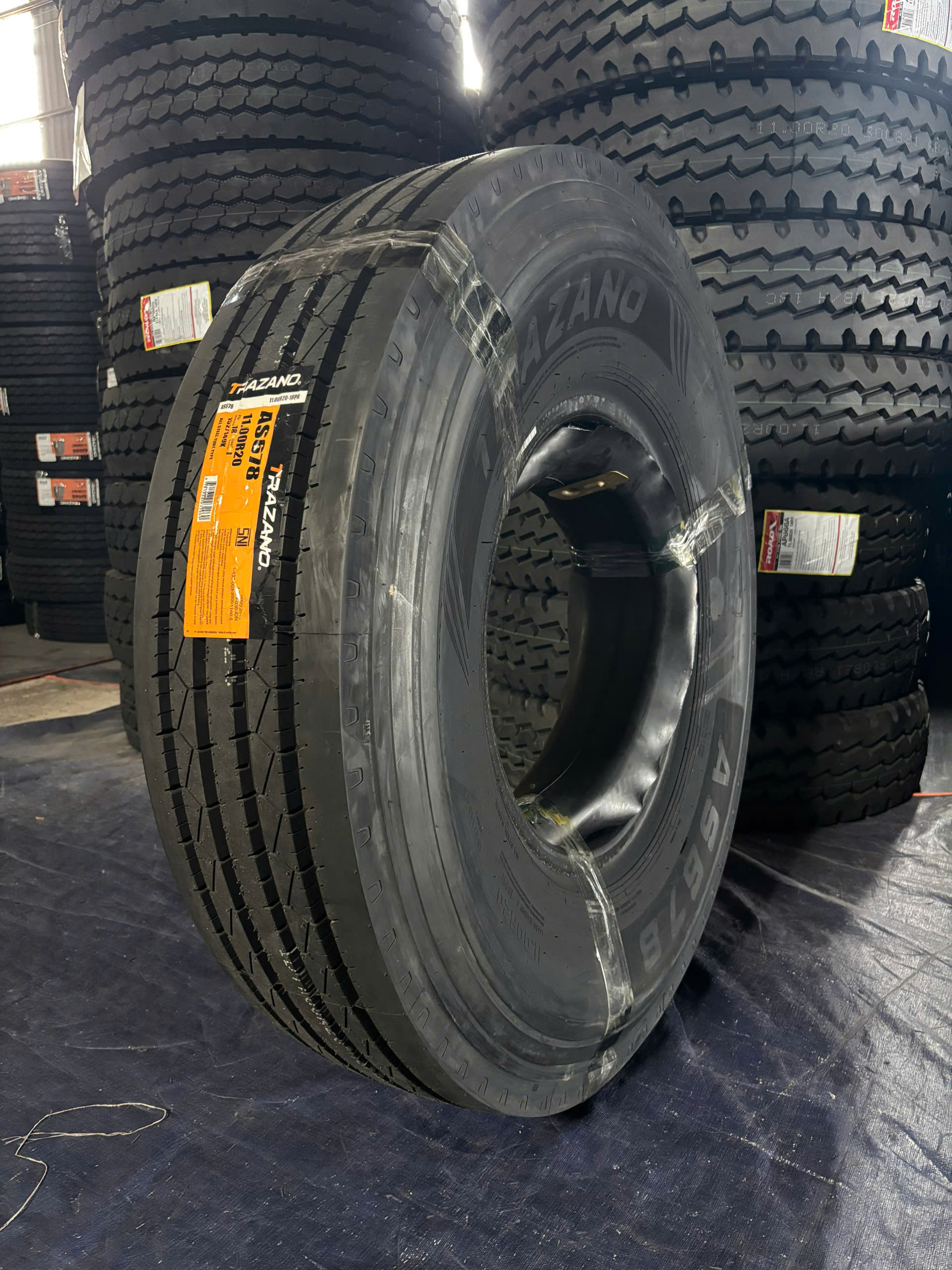 AS678 11.00R20