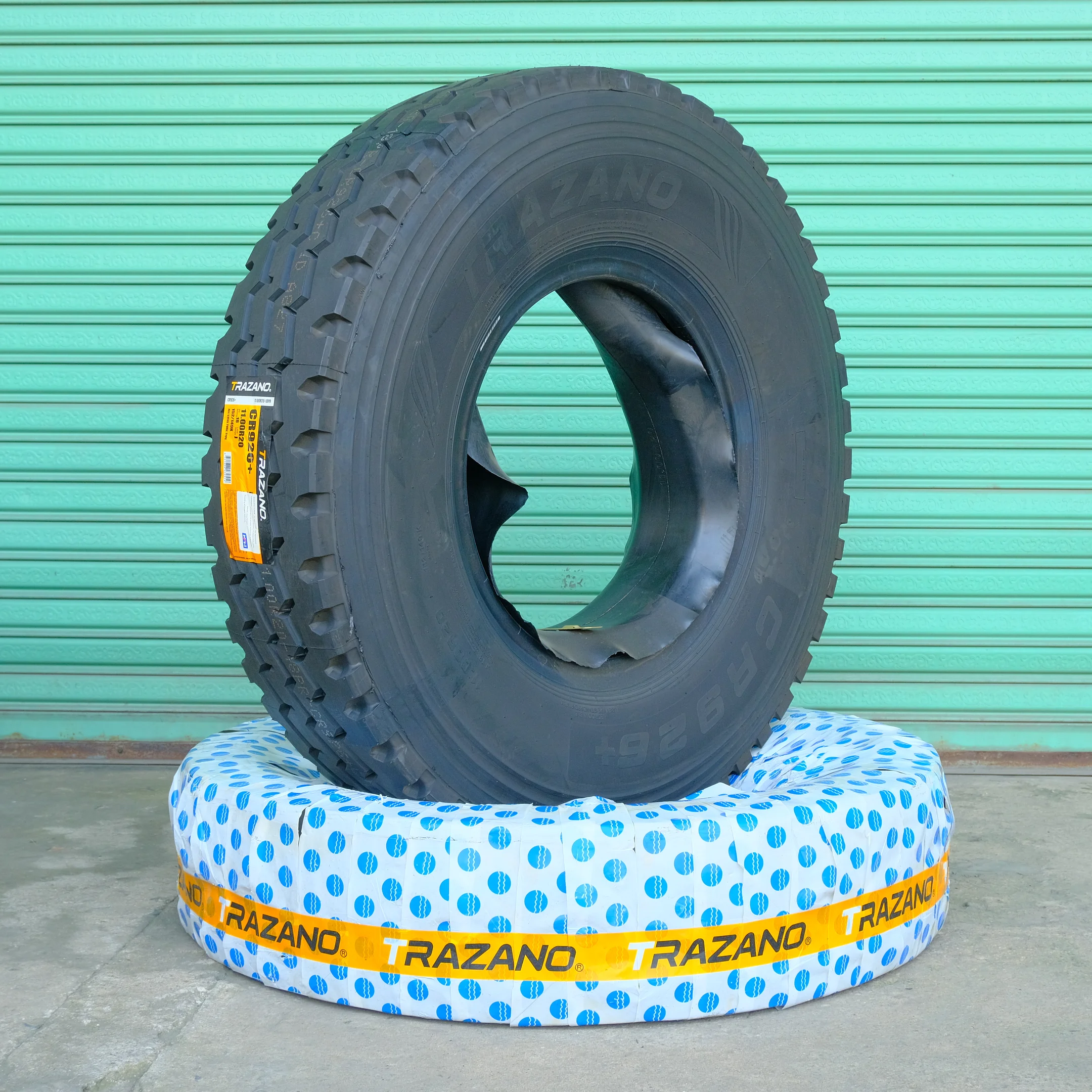 CR926+ 11.00R20