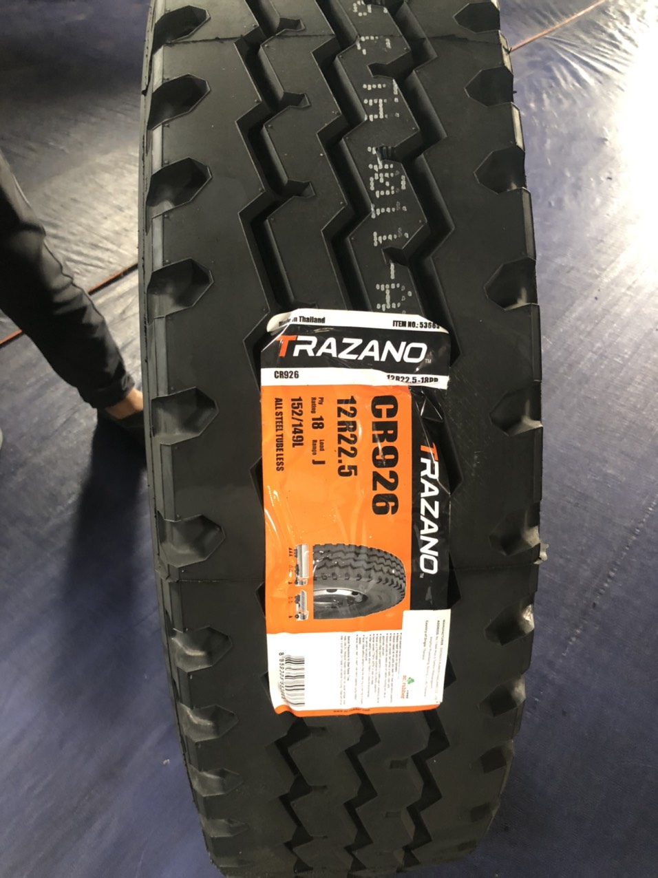CR926 12R22.5