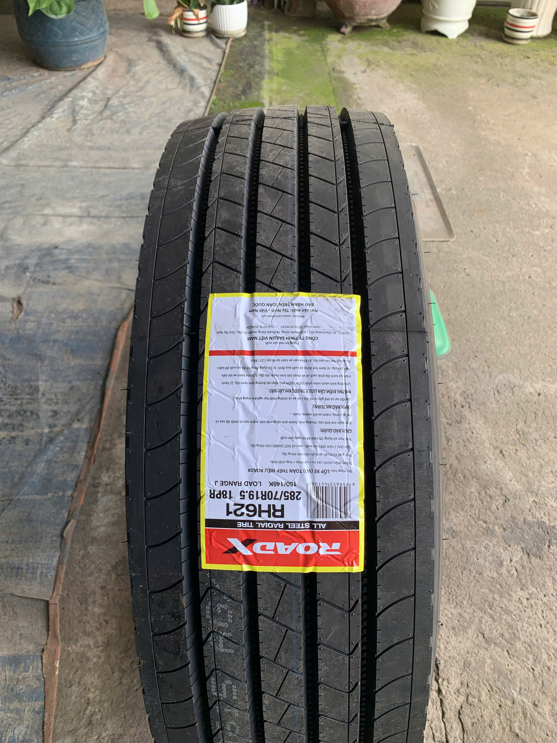 RH621 285/70R19.5